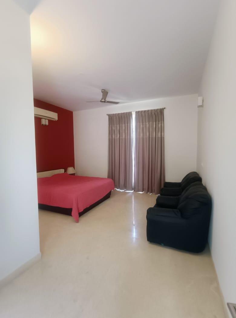 Luxury Villa - Image 2